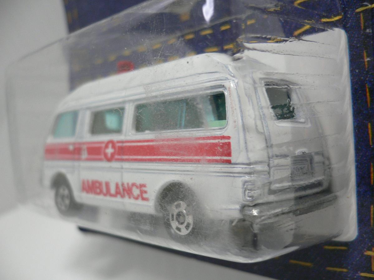 画像: ◆トミカ #36-2-8 日産キャラバン救急車◆